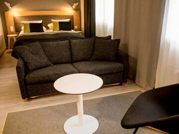 Фото номера Трехместный номер Отель Original Sokos Hotel Lappee г. Лаппеэнранта 3