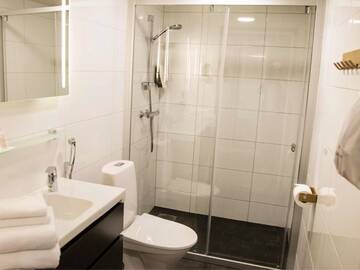 Фото номера Двухместный номер с 2 отдельными кроватями Отель Original Sokos Hotel Lappee г. Лаппеэнранта 11