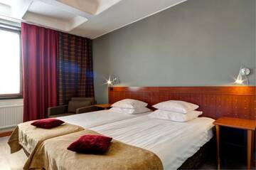 Фото номера Двухместный номер с 2 отдельными кроватями Отель Original Sokos Hotel Lappee г. Лаппеэнранта 9